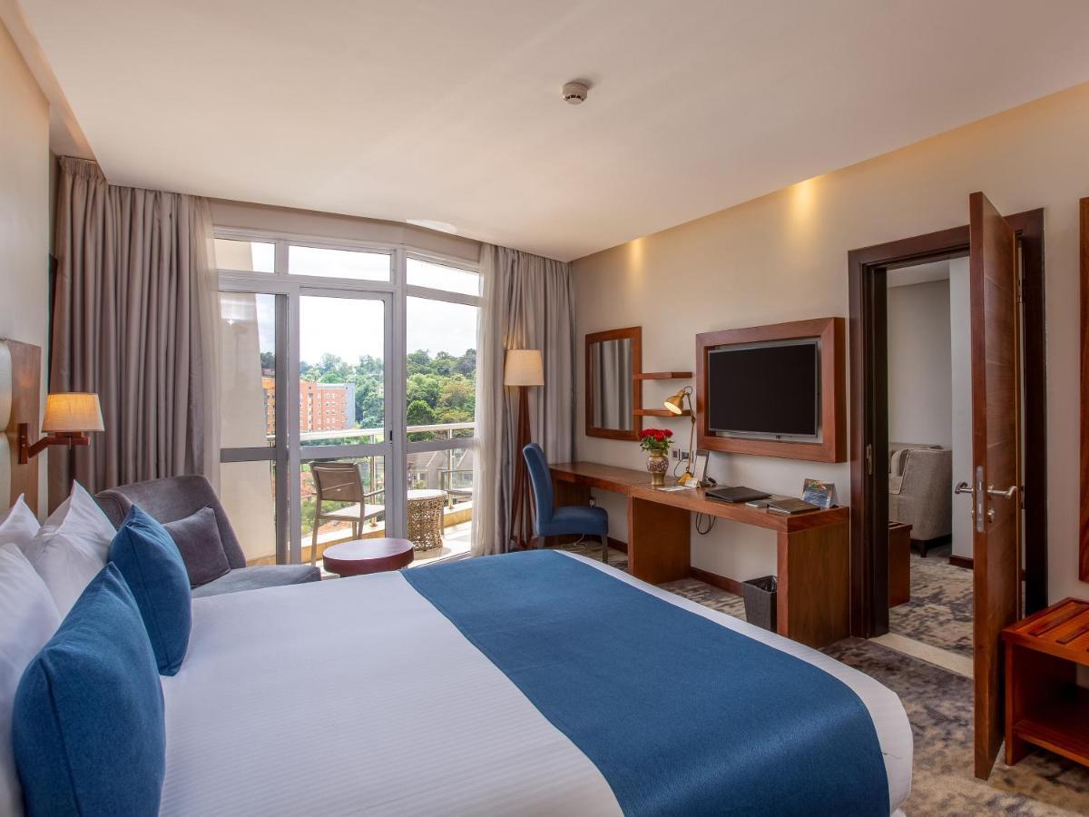 Golden Tulip Canaan Kampala Exterior foto