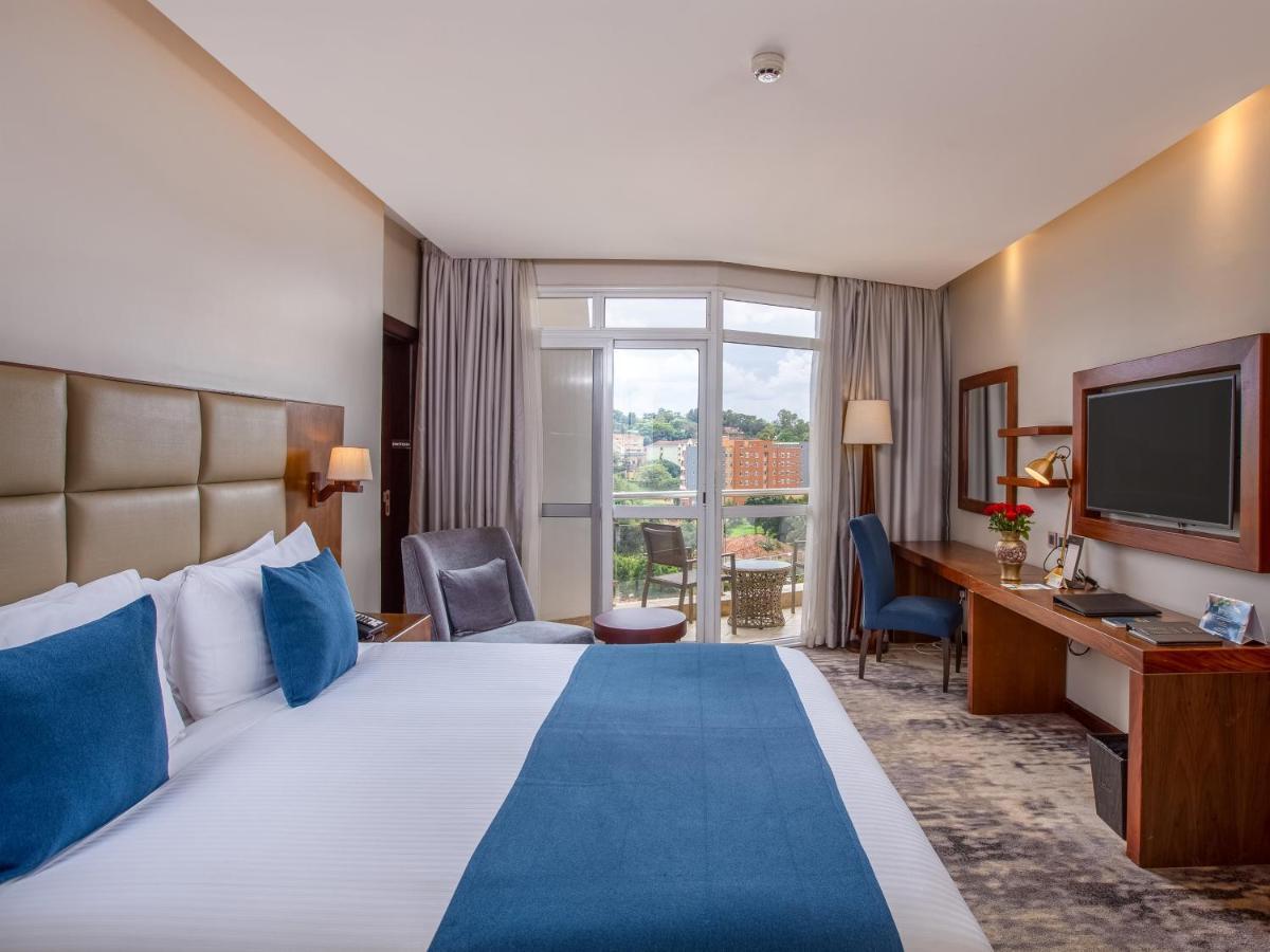 Golden Tulip Canaan Kampala Exterior foto