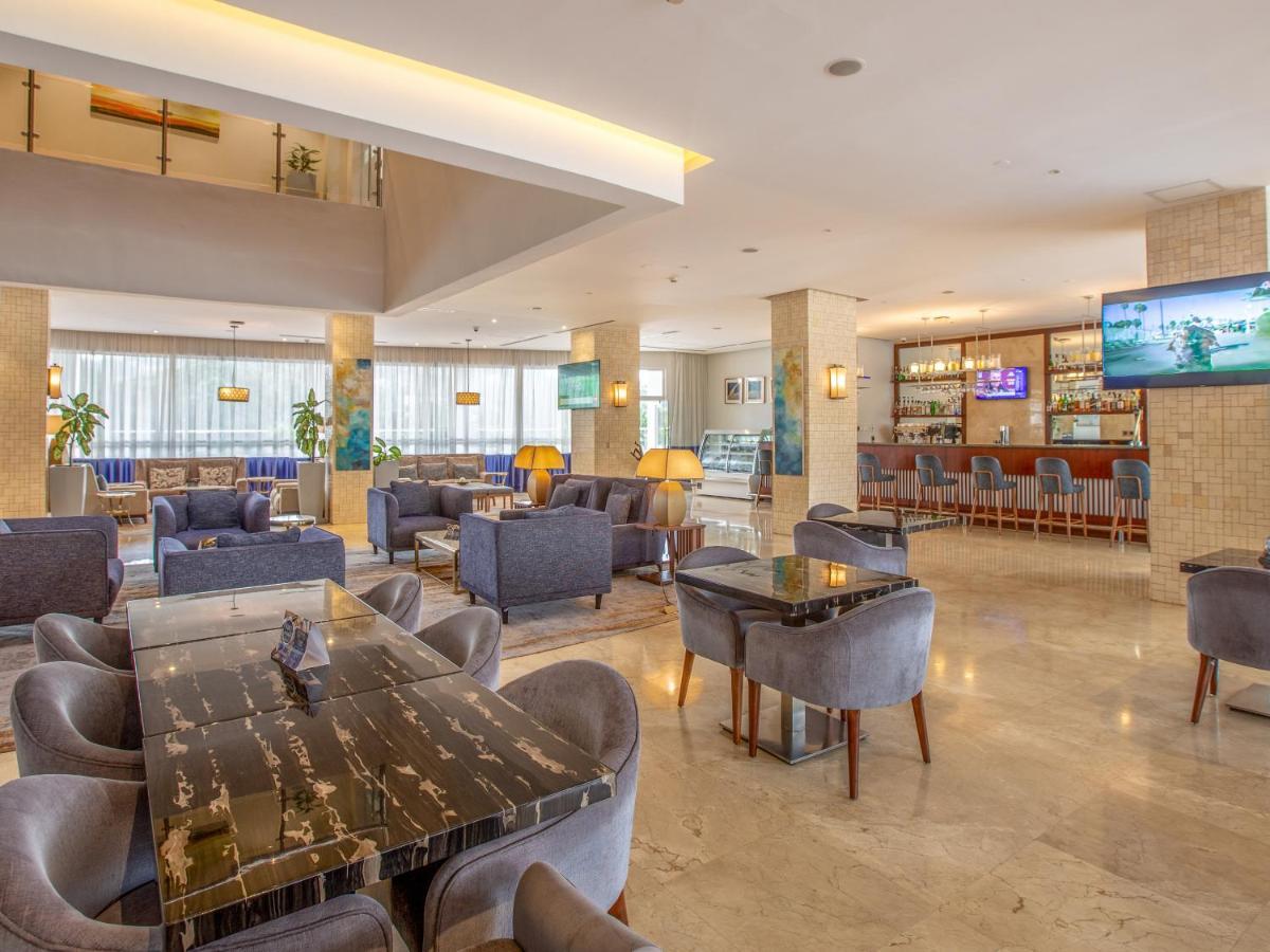 Golden Tulip Canaan Kampala Exterior foto
